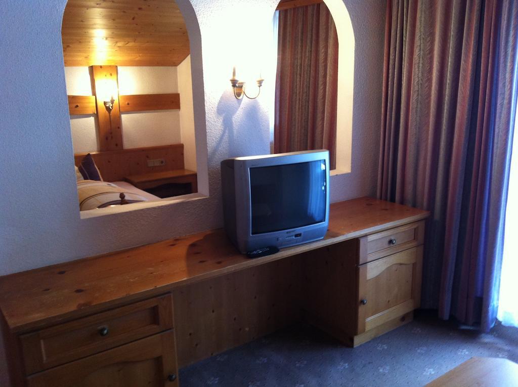 Hotel Garni Pfandl Neustift im Stubaital Bilik gambar