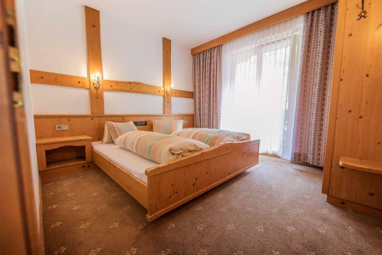 Hotel Garni Pfandl Neustift im Stubaital Luaran gambar